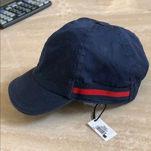 Baby Gucci hat size small. Unisex